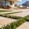 El césped artificial transforma terrazas y jardines en Calpe