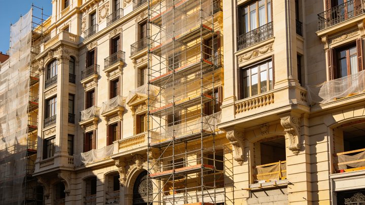El reto de conservar el patrimonio urbano mediante la rehabilitación integral de edificios en Madrid